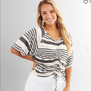 STRIPED FRONT CINCH TIE TOP (BKE)
